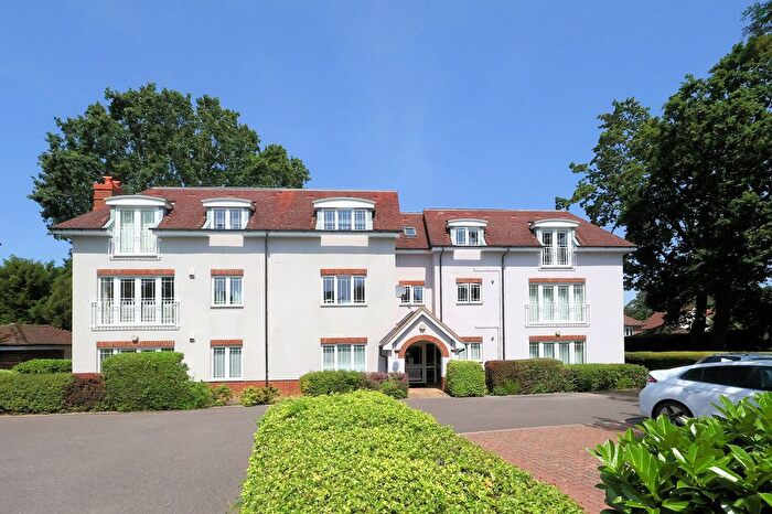 2 Bedroom Flat For Sale In Glenavon Court, Cheston Avenue, Shirley, CR0