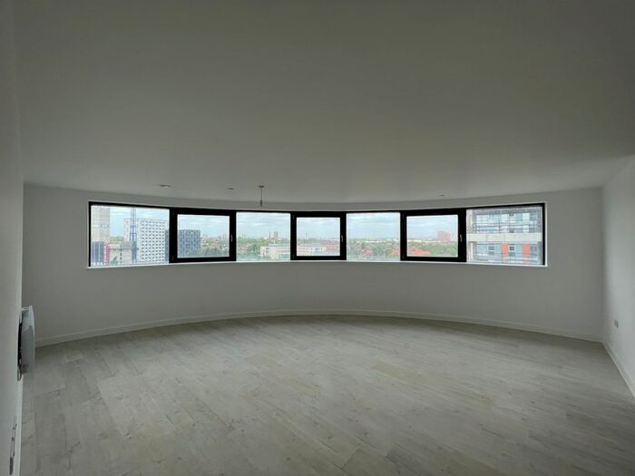 2 Bedroom Flat To Rent In Furness Quay, Salford, M50