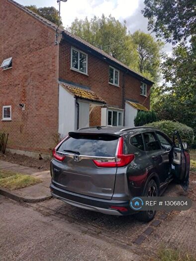 2 Bedroom End Of Terrace House To Rent In Riverside Court, St. Albans, AL1