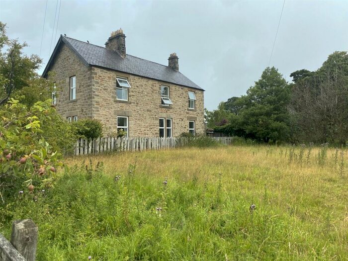 4 Bedroom End Of Terrace House For Sale In The Croft, Bellingham, NE48