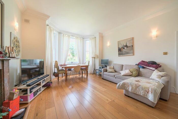 2 Bedroom Flat To Rent In Fellows Road, London, NW3