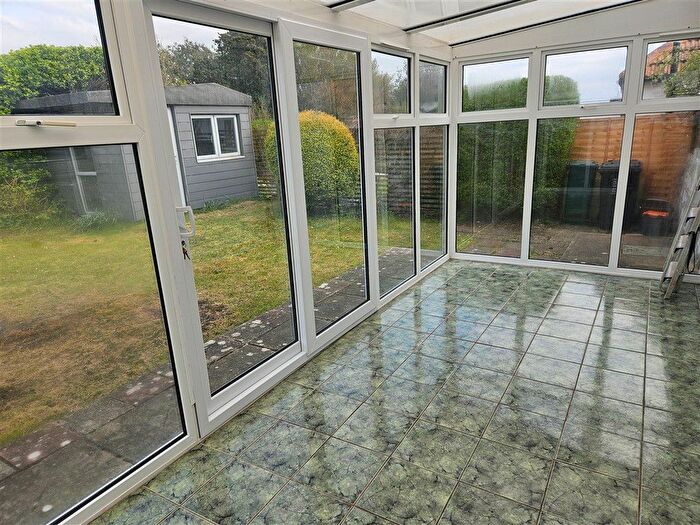 3 Bedroom Chalet For Sale In Downsview Avenue, Woodingdean, Brighton, East Sussex, BN2