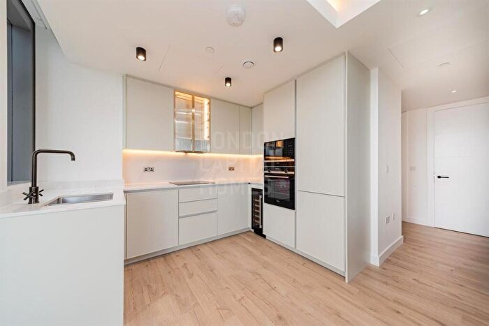2 Bedroom Apartment To Rent In Valencia Tower, Bollinder Place, London, EC1V