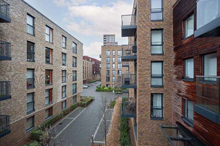 2 Bedroom Apartment To Rent In Ashton Reach, London, SE16