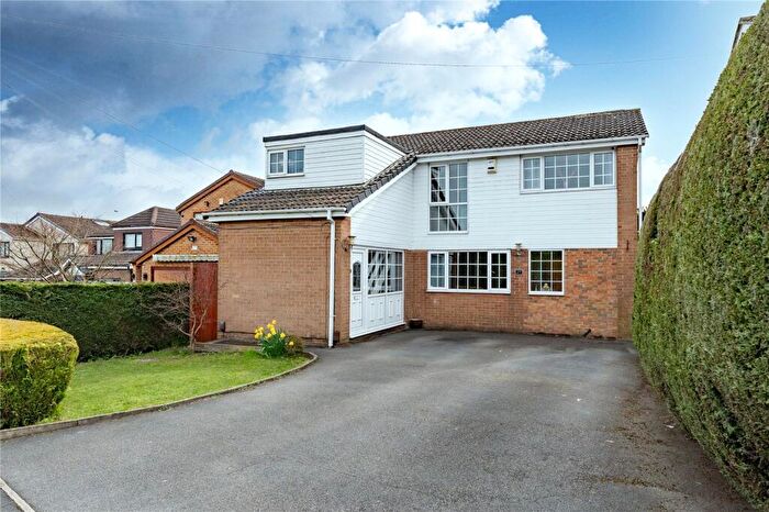 5 Bedroom Detached House For Sale In Holt Park Approach, Holt Park, Leeds, LS16