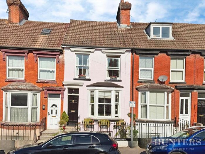 3 Bedroom Terraced House For Sale In Hardy Street, Maidstone, ME14