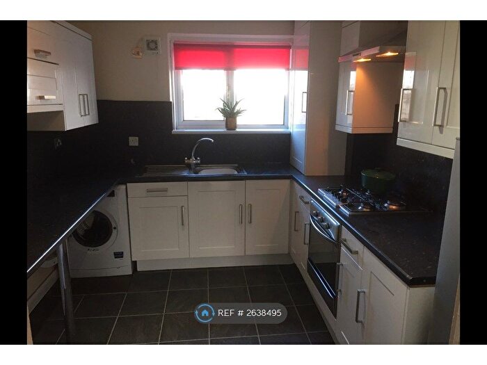 2 Bedroom Flat To Rent In Arnprior Rd, Glasgow, G45