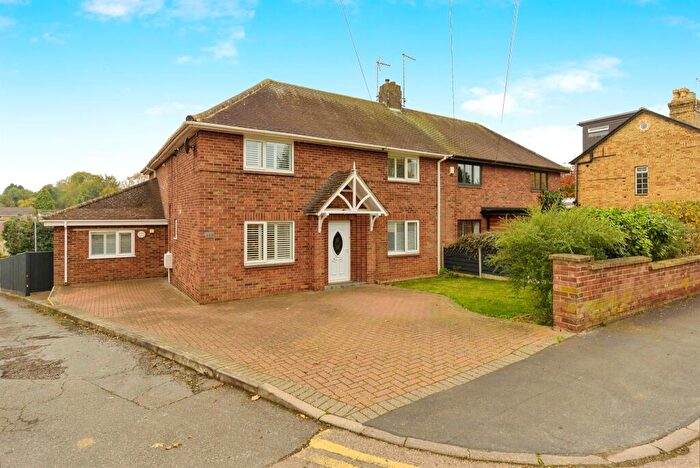 4 Bedroom Semi-Detached House For Sale In Radcliffe Road, Stamford, PE9