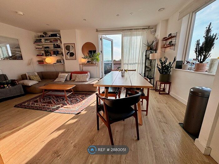 2 Bedroom Flat To Rent In Hops House, London, E17