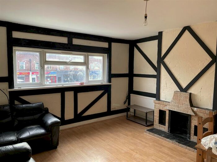 2 Bedroom Flat To Rent In Holly Parade, High Street, Feltham TW13