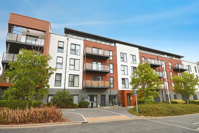2 Bedroom Apartment For Sale In St. Clements Avenue, Romford, RM3