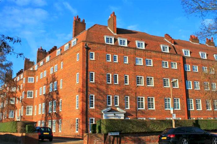 2 Bedroom Flat To Rent In Lebanon Court, Richmond Road, Twickenham, Middlesex, Uk, TW1