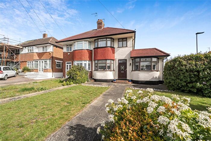 3 Bedroom Semi Detached House For Sale In Northlands Avenue, Orpington, BR6