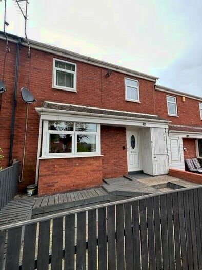 3 Bedroom Town House To Rent In Borough Road, North Shields, NE29