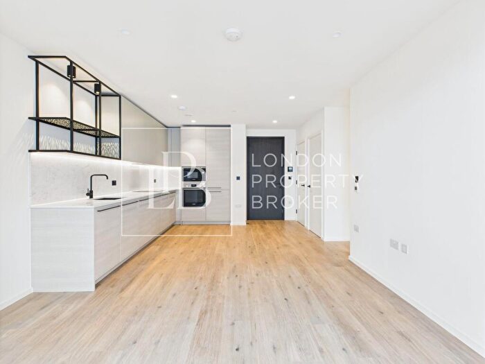 1 Bedroom Apartment For Sale In Bowline House, Heron Wharf, E14