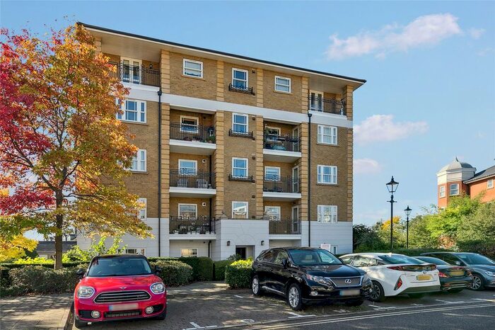 2 Bedroom Flat To Rent In Trinity Church Road, Barnes, SW13