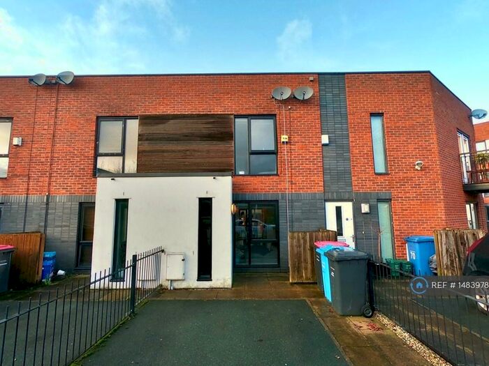 2 Bedroom Terraced House To Rent In Taylorson Street, Salford, M5