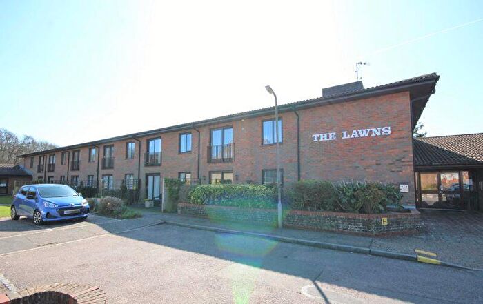 1 Bedroom Retirement Property For Sale In Uplands Road, Brentwood, CM14