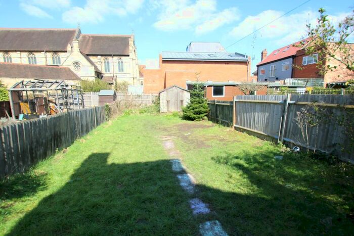 2 Bedroom Flat To Rent In Ivy Road, London, NW2