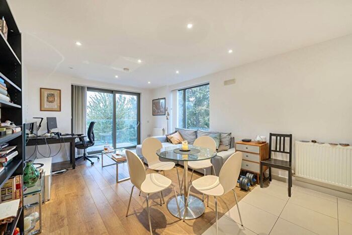 1 Bedroom Flat For Sale In Bootmakers Court, Ben Jonson Road, Stepney, London, E1