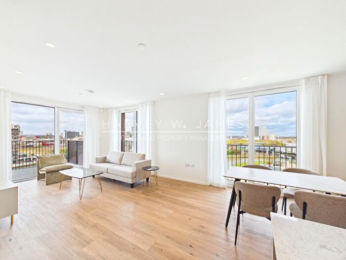 3 Bedroom Flat To Rent In Hemlock Street, Barnacle House, E14