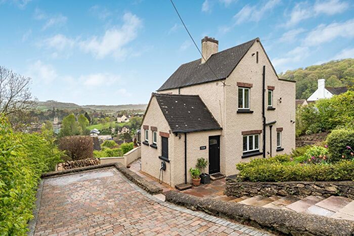 4 Bedroom Character Property For Sale In The Broadway, Dursley, GL11