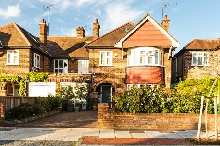 5 Bedroom Terraced House To Rent In Bancroft Avenue, East Finchley, N2