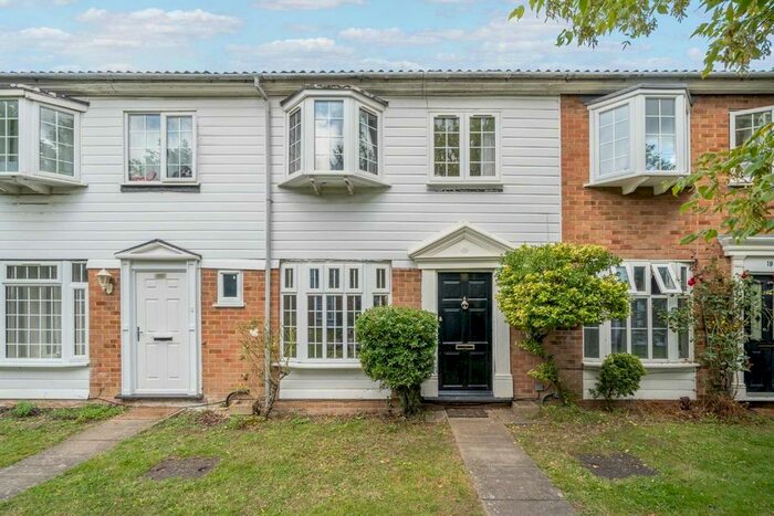 3 Bedroom Terraced House To Rent In Yeomans Mews, Isleworth, TW7