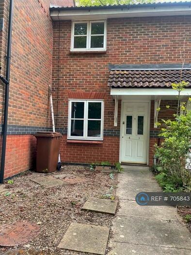 2 Bedroom Terraced House To Rent In Port Rise, Chatham, ME4
