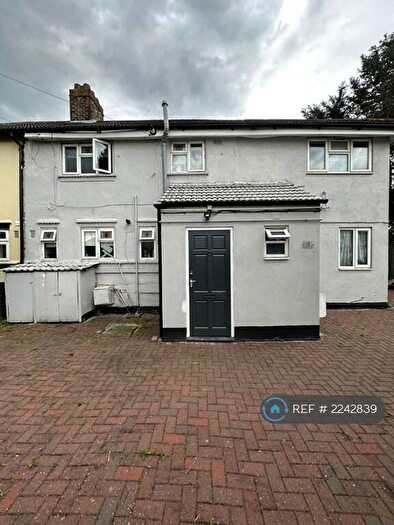 1 Bedroom Flat To Rent In West Park Close, London, RM6