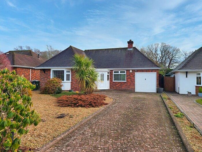 2 Bedroom Detached Bungalow For Sale In Rownhams Close, SO16
