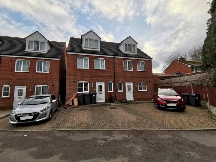 4 Bedroom Semi-Detached House To Rent In Radnor Close, Rubery, Rednal, Birmingham, B45