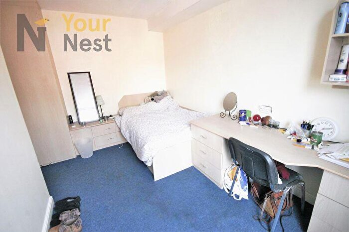 4 Bedroom Terraced House To Rent In Elizabeth Street, Hyde Park, LS6