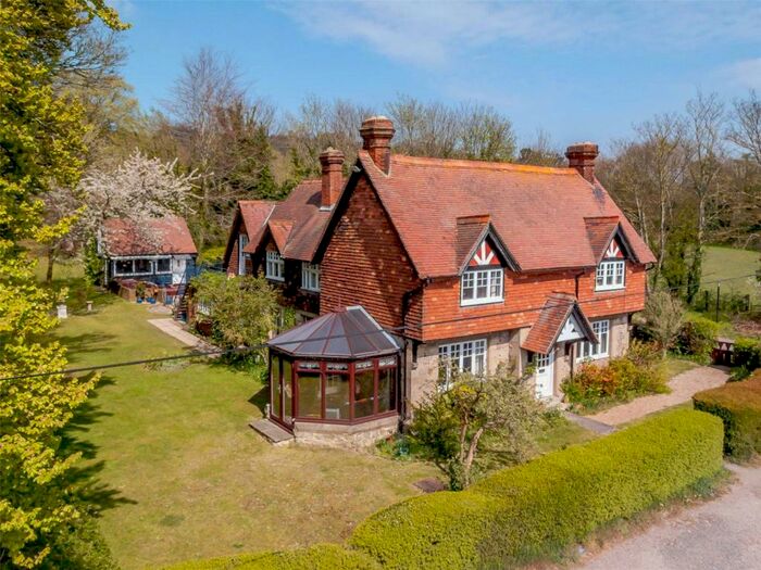 6 Bedroom Detached House For Sale In Harple Lane, Detling, Maidstone, Kent, ME14