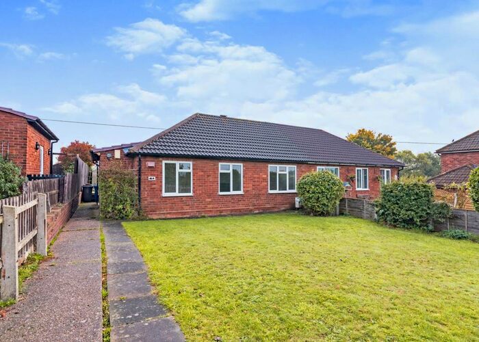 2 Bedroom Bungalow For Sale In Main Road, Wigginton, Tamworth, B79