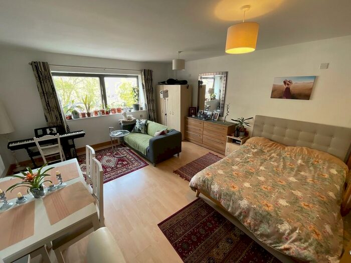 1 Bedroom Apartment To Rent In Seymour Grove, M16