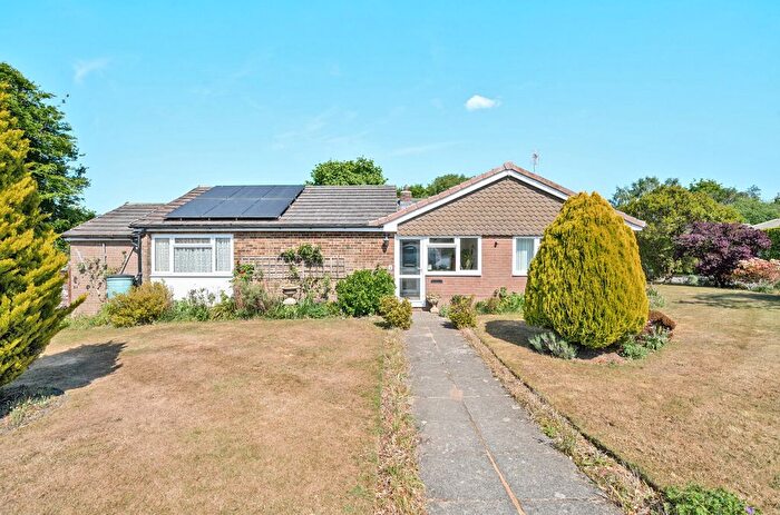 3 Bedroom Bungalow For Sale In Arun Vale, Coldwaltham, RH20