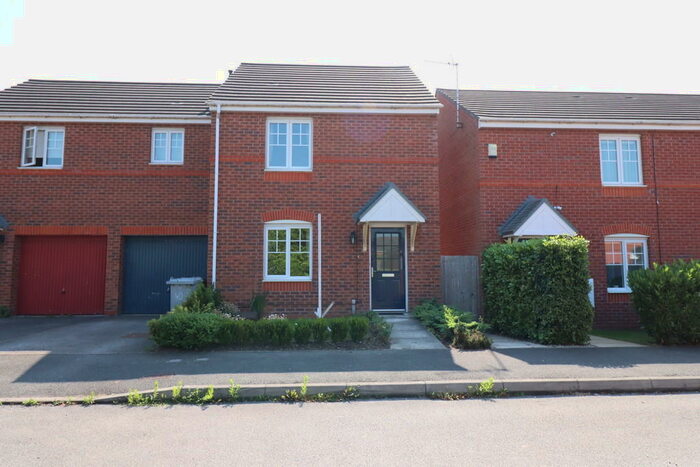 3 Bedroom Semi-Detached House To Rent In Bateman Close, Crewe, Cheshire, CW1