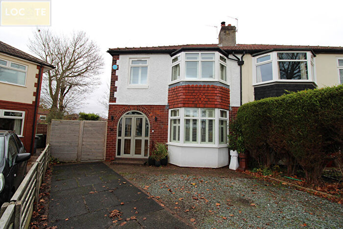 3 Bedroom Semi-Detached House For Sale In Wibbersley Park Flixton, M41