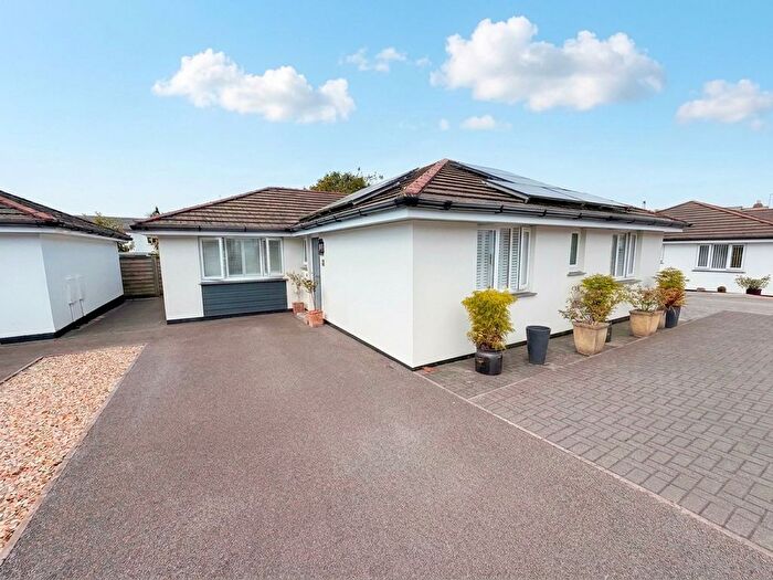 3 Bedroom Detached Bungalow For Sale In Lady Drive, Pengegon, TR14