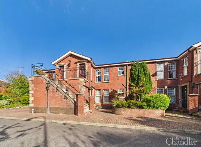 2 Bedroom Apartments For Sale In Ballylenaghan Park, Belfast, BT8