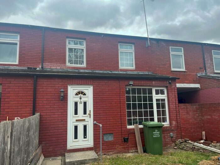 3 Bedroom Terraced House To Rent In Helpeston, Basildon, SS14