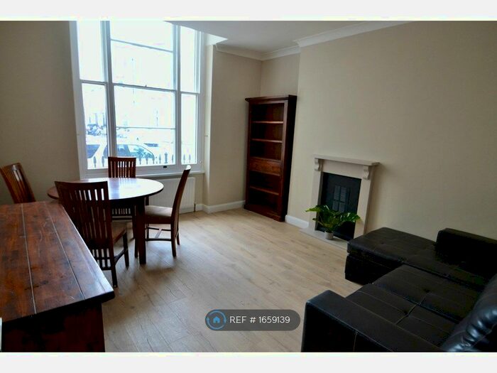 2 Bedroom Flat To Rent In St. Georges Drive, London, SW1V