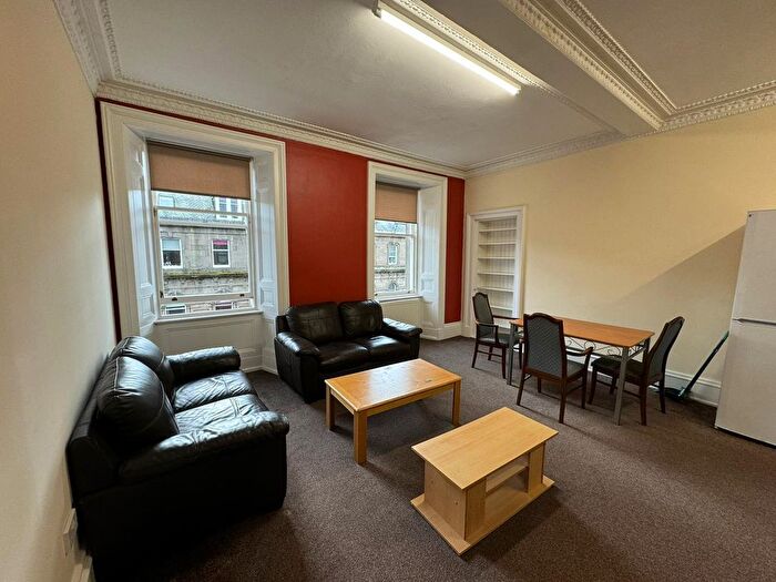 3 Bedroom Flat To Rent In /, Commercial Street, Dundee, DD1