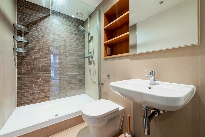 3 Bedroom Flat To Rent In Letchworth Road, Stanmore, HA7