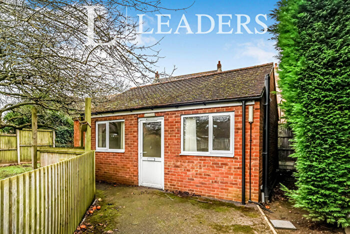 1 Bedroom Bungalow To Rent In Luton Road, Wilstead, Bedford, MK45
