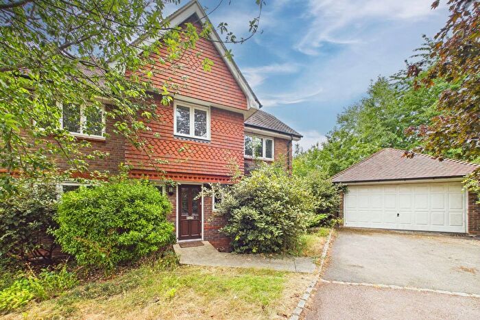 5 Bedroom Detached House To Rent In Oxfordshire Place, Warfield, Berkshire, RG42