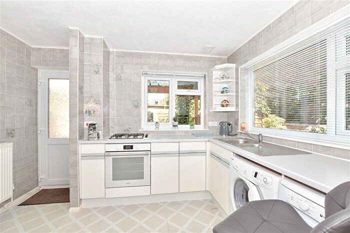 3 Bedroom End Of Terrace House For Sale In Church Road, New Romney, Kent, TN28