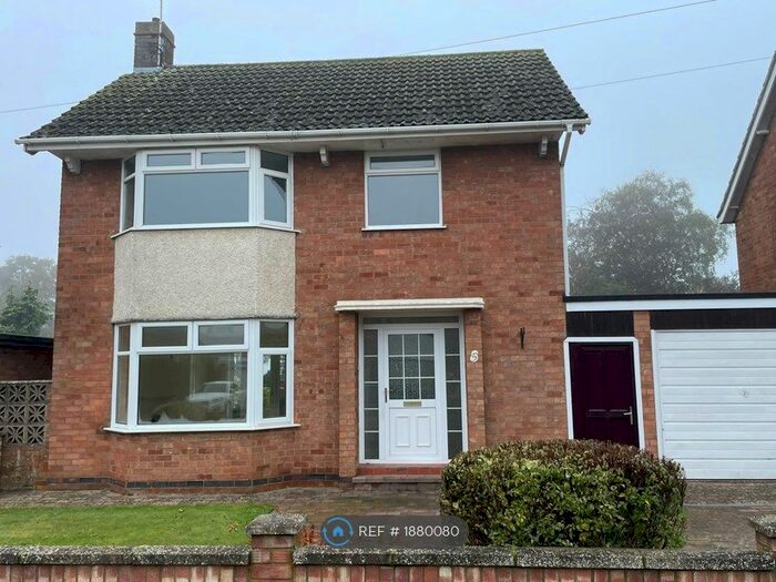 3 Bedroom Detached House To Rent In Ullswater Road, Kettering, NN16