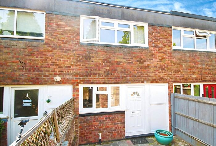 2 Bedroom Terraced House To Rent In Gun Hill Place, Basildon, SS16